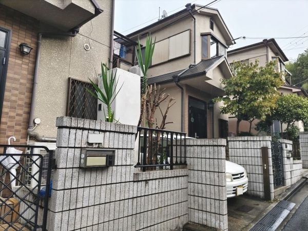 2～3年お手入れをしていなかったキンモクセイとドラセナを剪定した事例｜大阪市生野区J様（作業後）