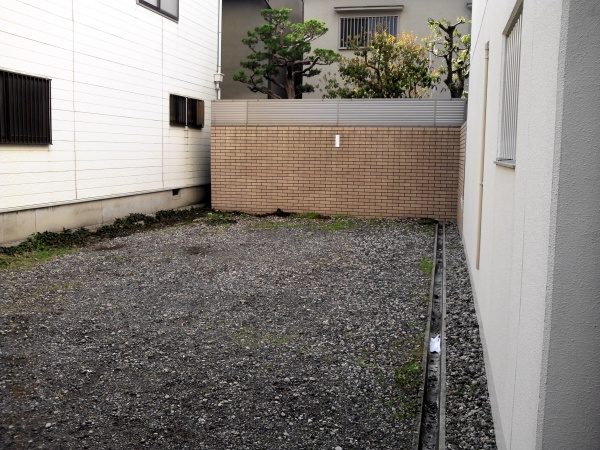 畑作成と灌水ホース施工　外構工事　大阪府大阪市旭区